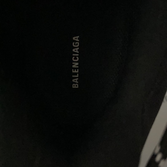 Balenciaga TripleS - Picture 7 of 15